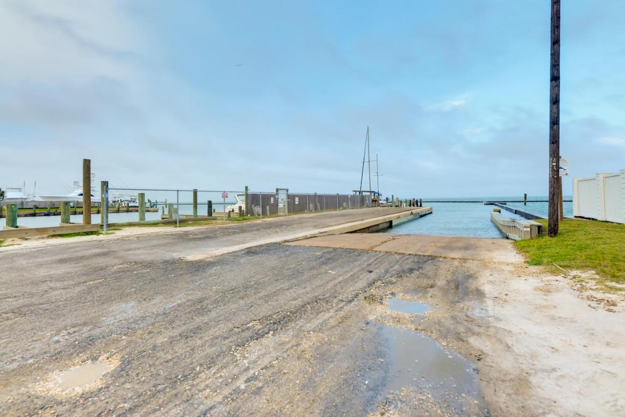 Beautiful Rockport Townhome - Walk To Aransas Bay! Экстерьер фото